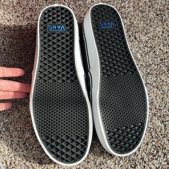 NEW men’s Vans sz 11 gray charcoal black check checkered slip ons - Picture 2 of 4